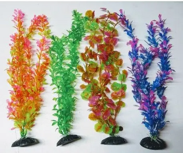 PECES PLANTA PLASTICA 38 CM X UND
