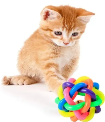 JUGUETE PELOTA TRENZADA CON CASCABEL MINI PARA GATO 25
